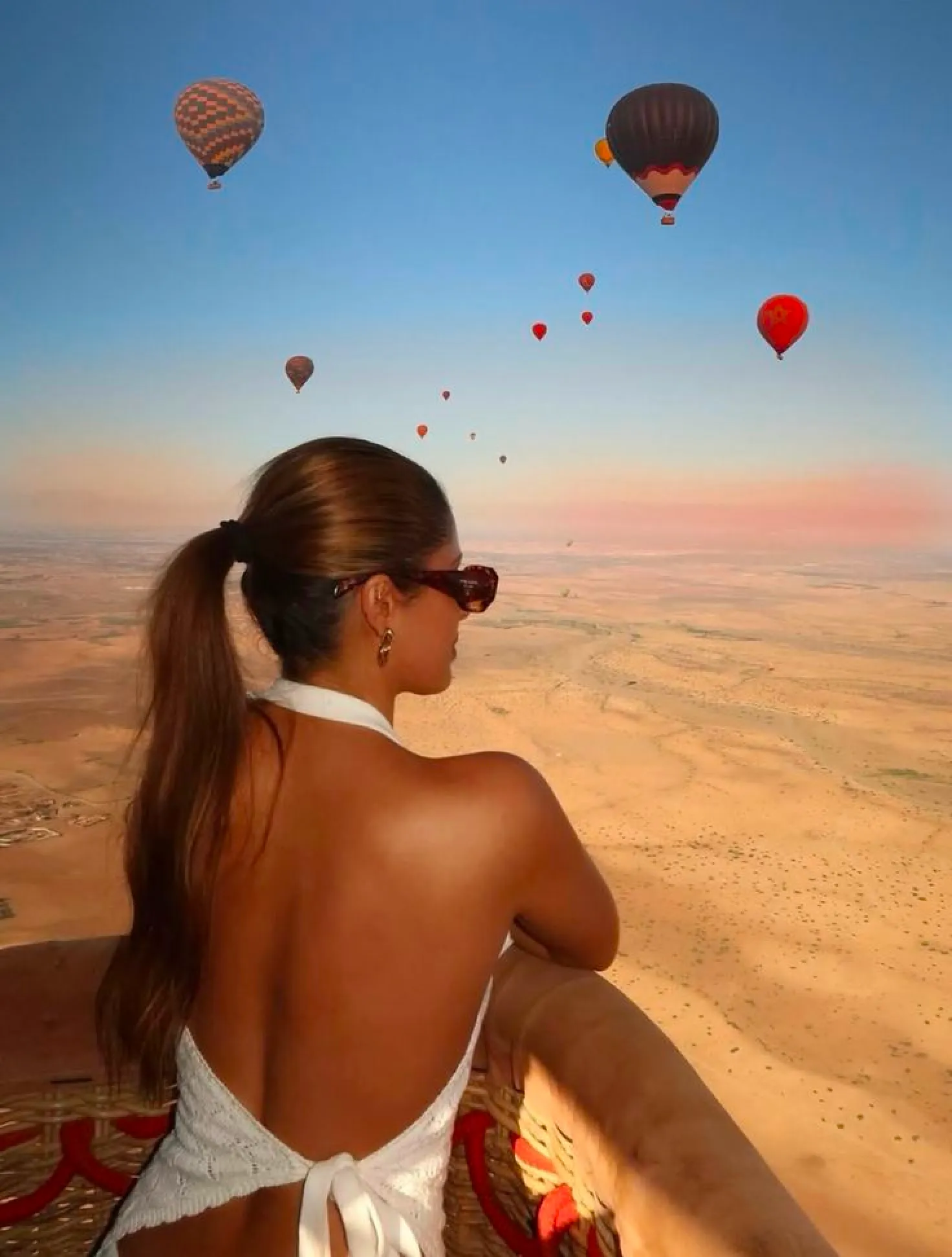 Rundflug über Stadt und Wasser